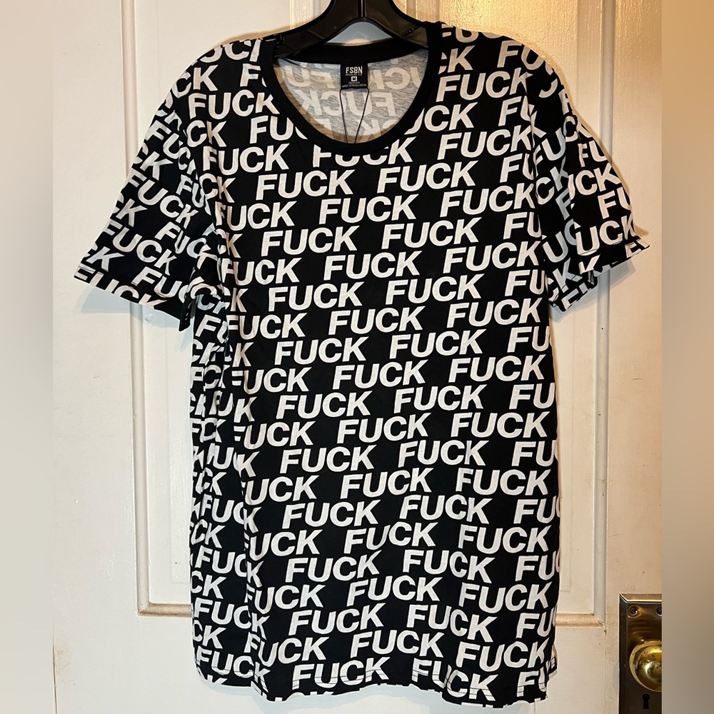 Hype Vintage FSBN f*ck Monogram T-shirt!